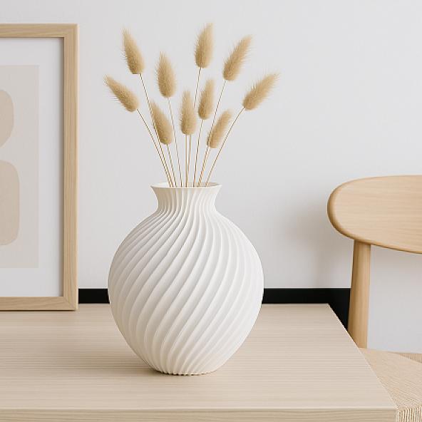 The Donatella Vase - Thumbnail view 3
