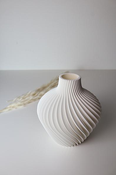 The Felicia & Rossella Vase - Thumbnail view 5